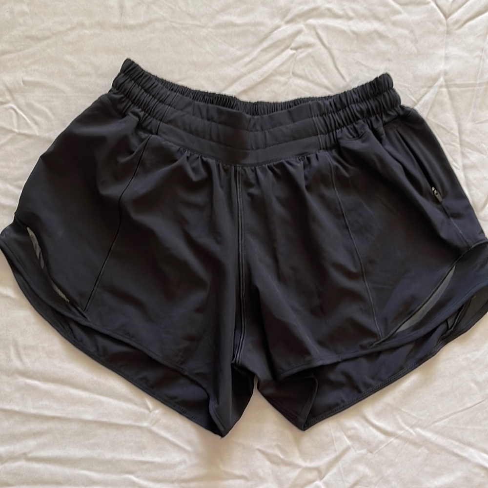Lululemon Hotty Hot HR Lined Black Shorts, Size 6